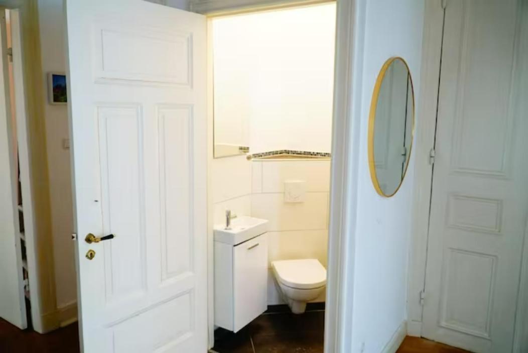 Grosszuegige 185M2-Altbauwohnung In Bestlage 7Zimmer-2Baeder-2Kuechen-2Wcs Hamburg Dış mekan fotoğraf