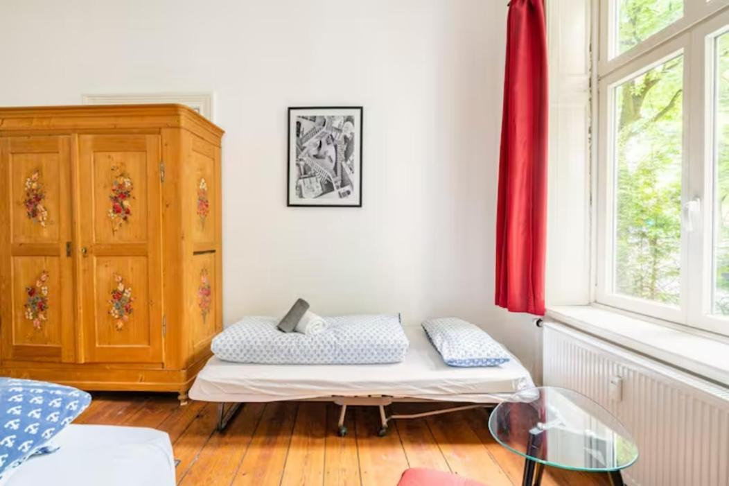 Grosszuegige 185M2-Altbauwohnung In Bestlage 7Zimmer-2Baeder-2Kuechen-2Wcs Hamburg Dış mekan fotoğraf